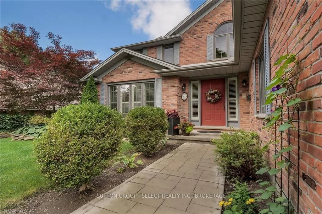 23 Shetland Crescent, London North, On N5x 3p6