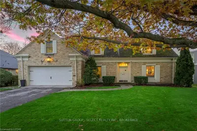 1117 The Parkway, London East, On, N6a 2x2