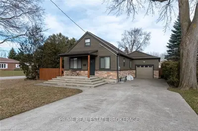 432 Forest Lawn Avenue, London East, On N5v 1s9