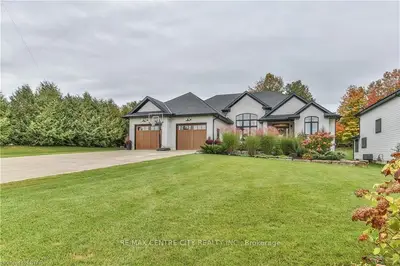88646 Hilltop Lane Lane, Malahide, On N5h 0b1