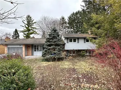 14 Foxchapel Road, London North, On N6g 1z2