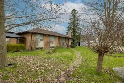 584 Wonderland Road N, London North, On N6h 3e4