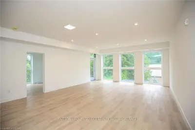 1341 Commissioners Road W, London South, On N6k 0m6