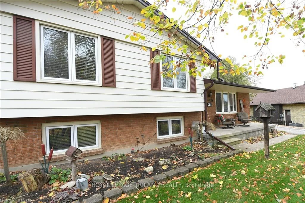 31 Parliament Crescent, London South, On N6c 2x8