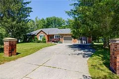 10313 Greenpark Drive, Southwold, On N5p 3t2