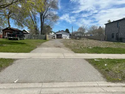 63 Church Street S, Belleville, On K8n 3b5