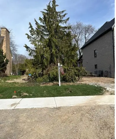 1058 Fraser Avenue, London East, On N5y 2z1