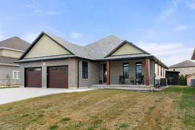 53 Detroit Drive, Chatham-kent, On N7m 0j4