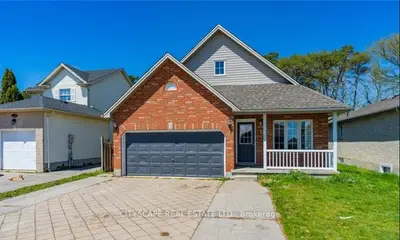 174 Thurman Circle N, London East, On N5v 4z1