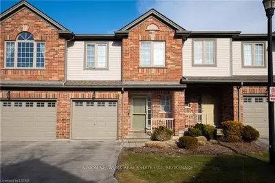 600 HYDE PARK Road 60, London North, ON N6H 5W8