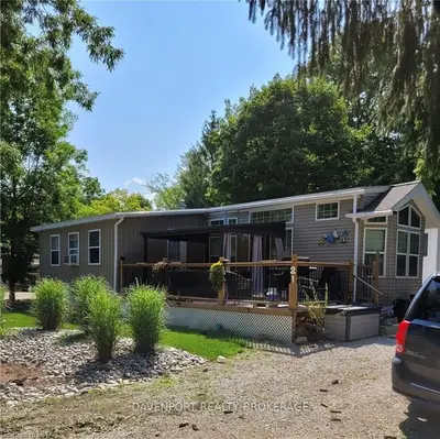 4895 Lakeshore Road A21, Plympton-wyoming, On N0n 1j6