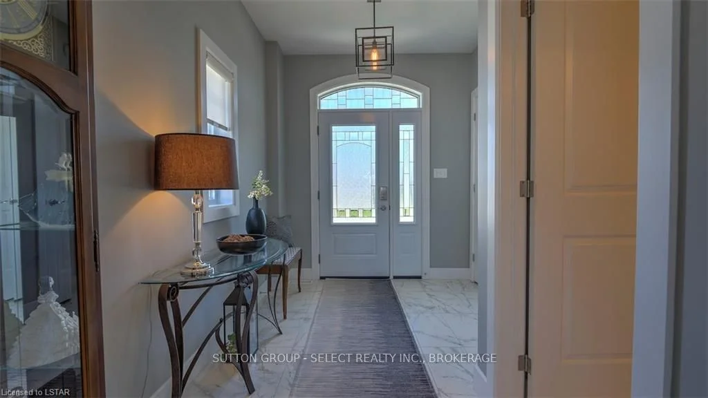 12 BROOKLAWN Drive, Lambton Shores, ON N0M 1T0