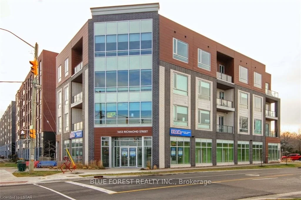 1653 Richmond Street 302, London North, On N6g 0v1
