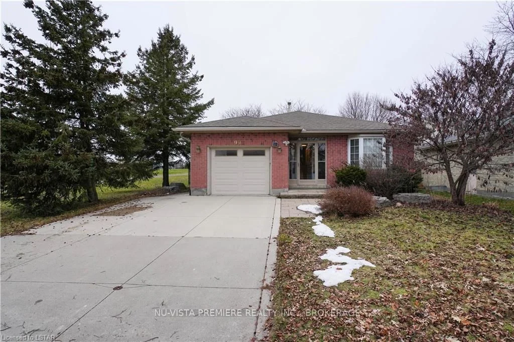 992 Thistledown Walk, London North, On N6g 4l7