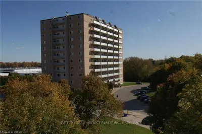 573 Mornington Avenue 308, London East, On N5y 4t9