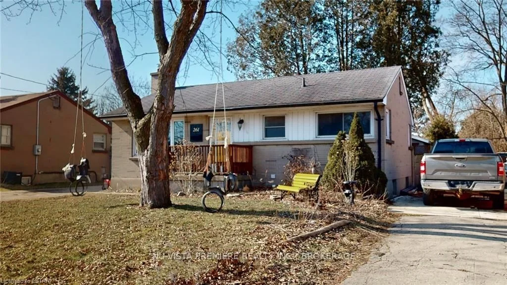 261 Winnipeg Street, London East, On N5w 4t8