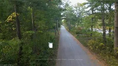 Frances Road, Lambton Shores, On, N0m 1t0