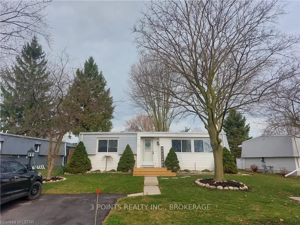 231 Pebble Beach Parkway, South Huron, On N0m 1t0
