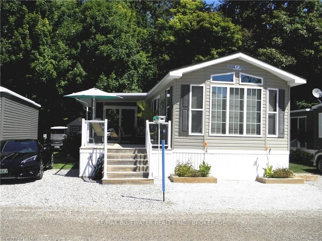 9338r16 West Ipperwash Road R-16, Lambton Shores, On N0n 1j0
