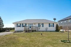 742 Lakeshore Road, Norfolk, On N0j 1t0
