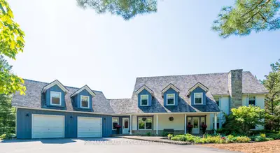 16 Erinwood Drive, Erin, On N0b 1t0