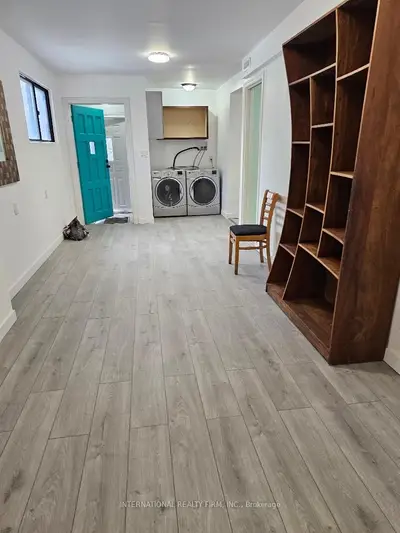 1 Anne Street A, Erin, On N0b 2t0