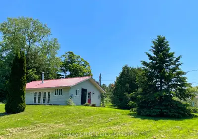 80 Prinyer's Cove Crescent, Prince Edward County, On K0k 2t0