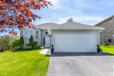 22 Hillcrest Road, Port Colborne, On L3k 6b4