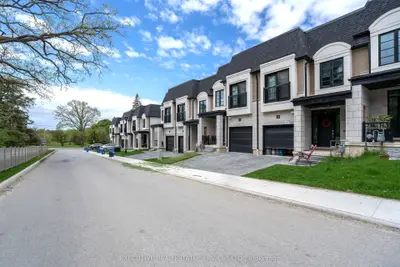 143 Elgin Street N 7, Cambridge, On N1r 5h6