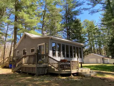 114 Deer Lake Road, Huntsville, On P0b 1l0