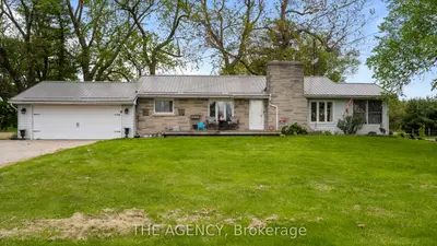 1039 St John's Road W, Norfolk, On N3y 4k1