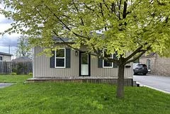 5 Portland Street, Cambridge, ON N1R 4C5