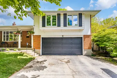 30 Springfield Crescent, London South, On N6k 2t6
