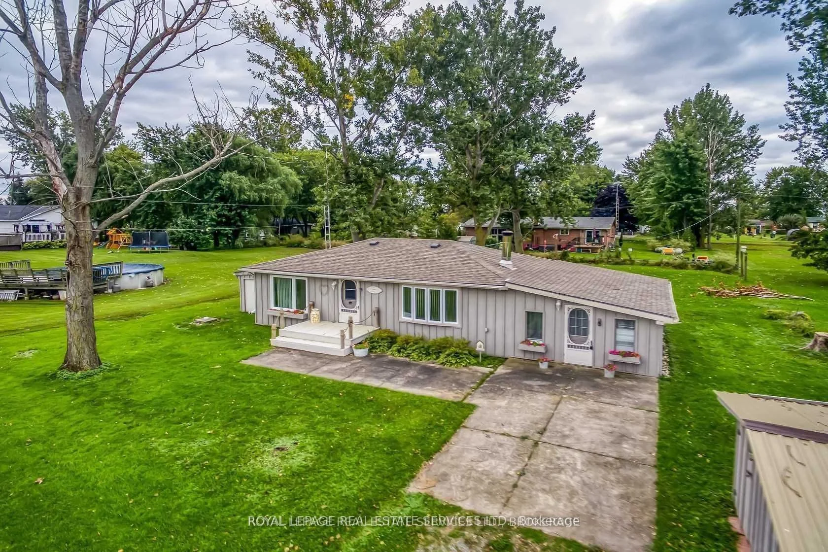 6 Upper Lake Lane, Haldimand, On N0a 1p0
