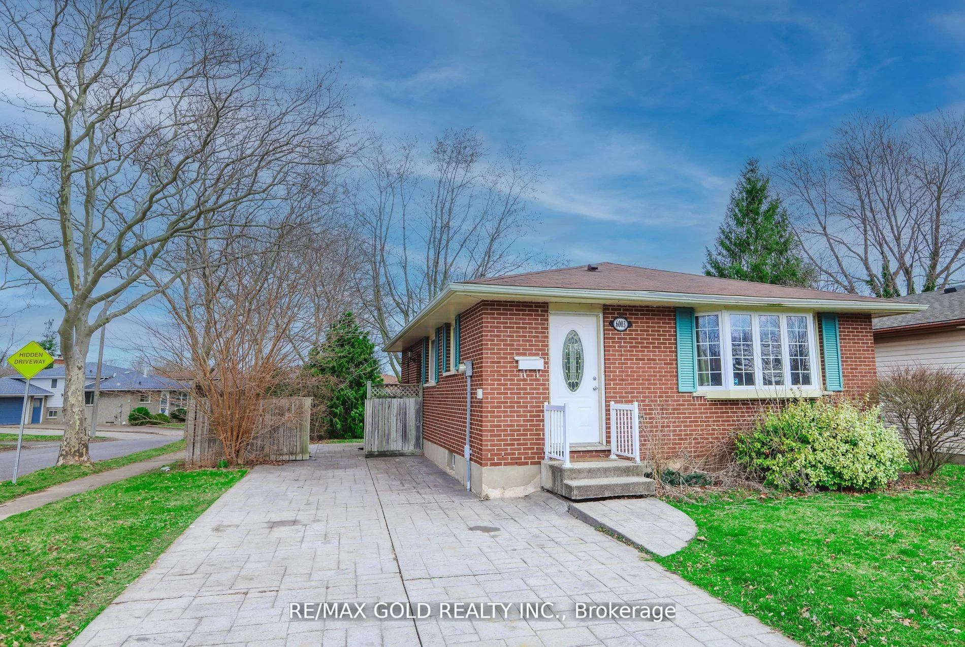 6003 Swayze Drive, Niagara Falls, ON L2J 3K1