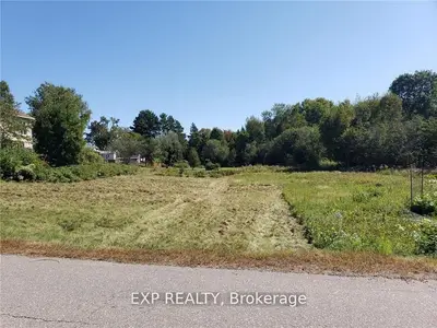 Casey Street, Madawaska Valley, On, K0j 1b0