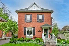 18 Russell Street E, Kawartha Lakes, On K9v 1z8