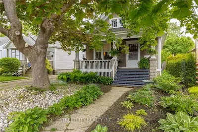 32 Emery Street E, London South, On N6c 2c8