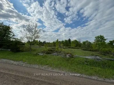 Vacant Land in Stirling-Rawdon