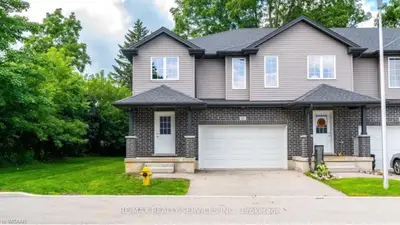 343 Huron Street 14, Woodstock, On N4s 7a5