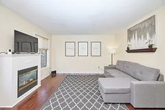 28 Robertson Road, Niagara-on-the-lake, On L0s 1j0