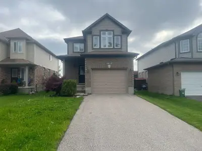2025 Denview Avenue, London North, ON N6G 0G3