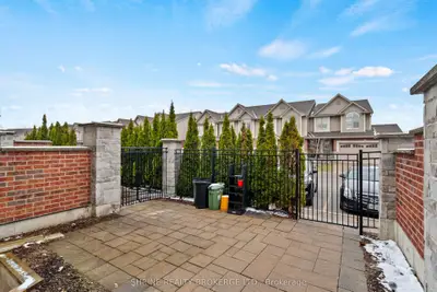 1010 Fanshawe Park Road E 3, London North, ON N5X 0K9