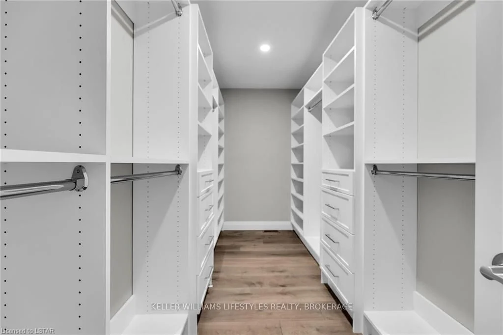 2288 RED THORNE AVENUE , London South, ON N6P 0E8