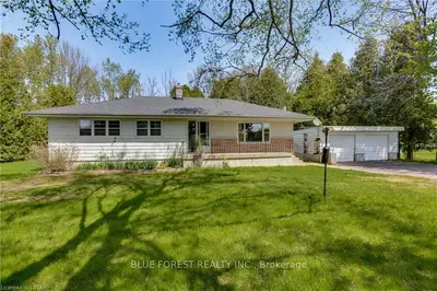 420 Bruce 8 Road, South Bruce Peninsula, On N0h 1p0