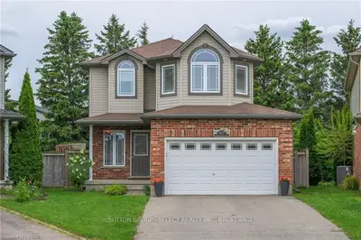 2019 Foxwood Avenue, London North, On N6g 0c8