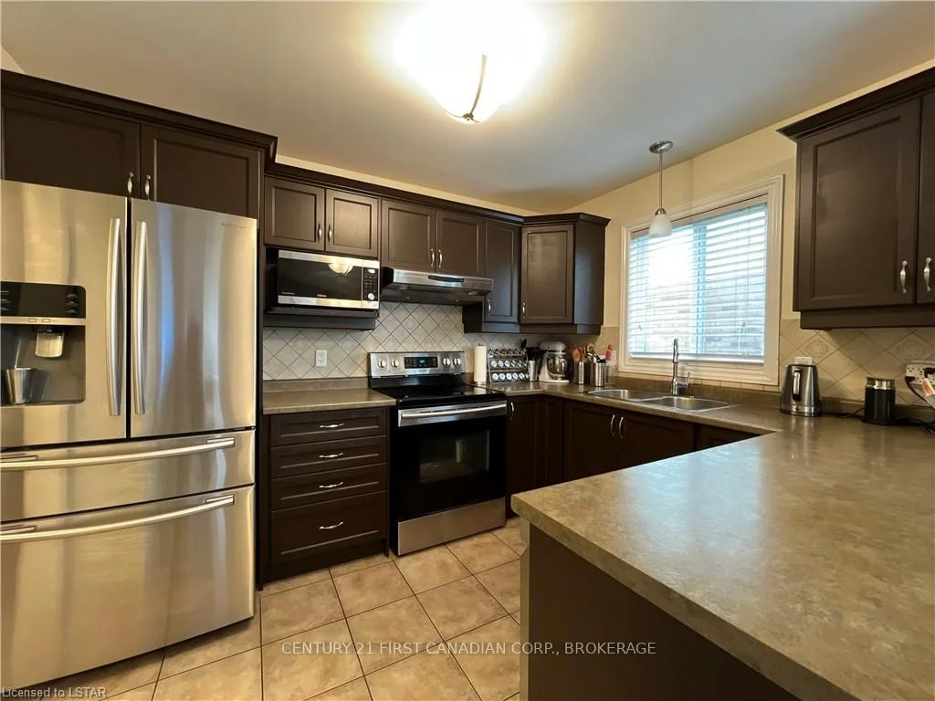1742 ENNISMORE Crescent, London North, ON N6G 5N2
