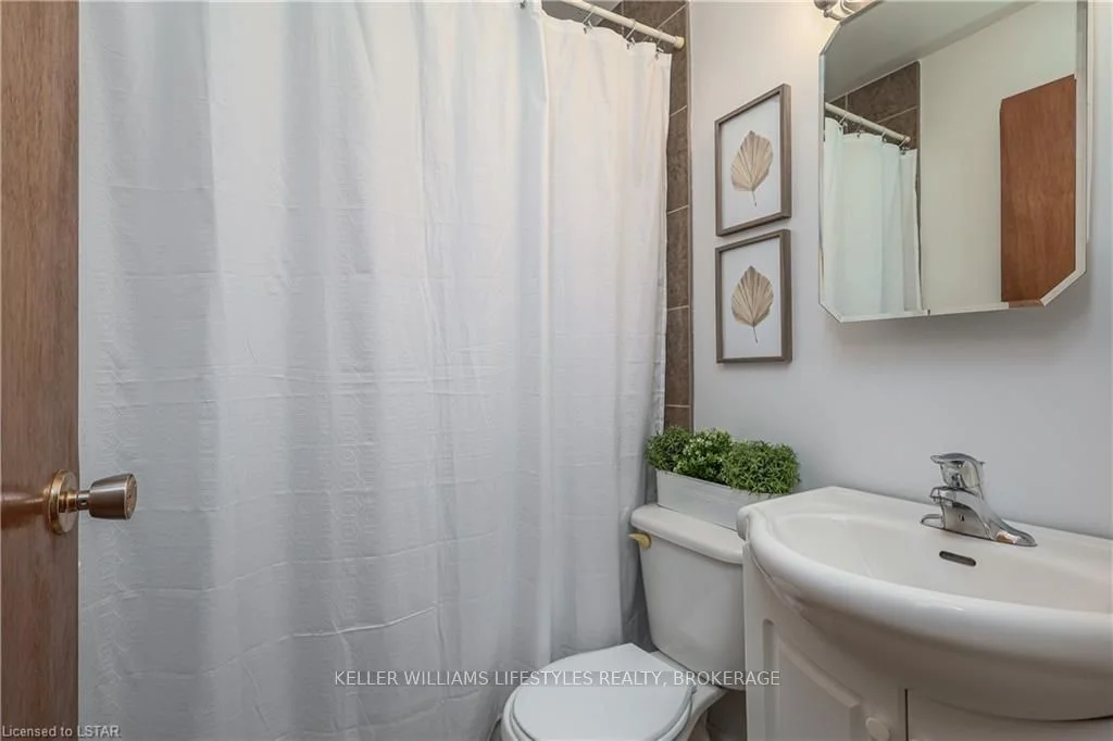 138A SYMES Street, Southwest Middlesex, ON N0L 1M0