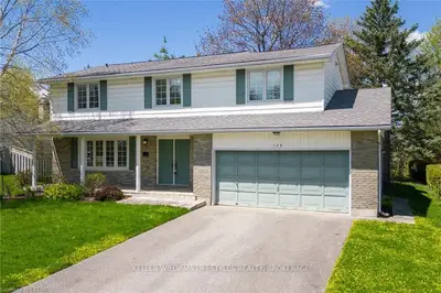128 Hillsmount Crescent, London South, On N6k 1v5