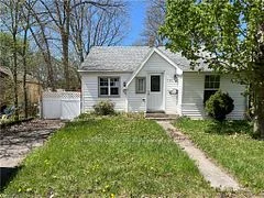 120 OXFORD Street, Strathroy-Caradoc, ON N7G 1Z1